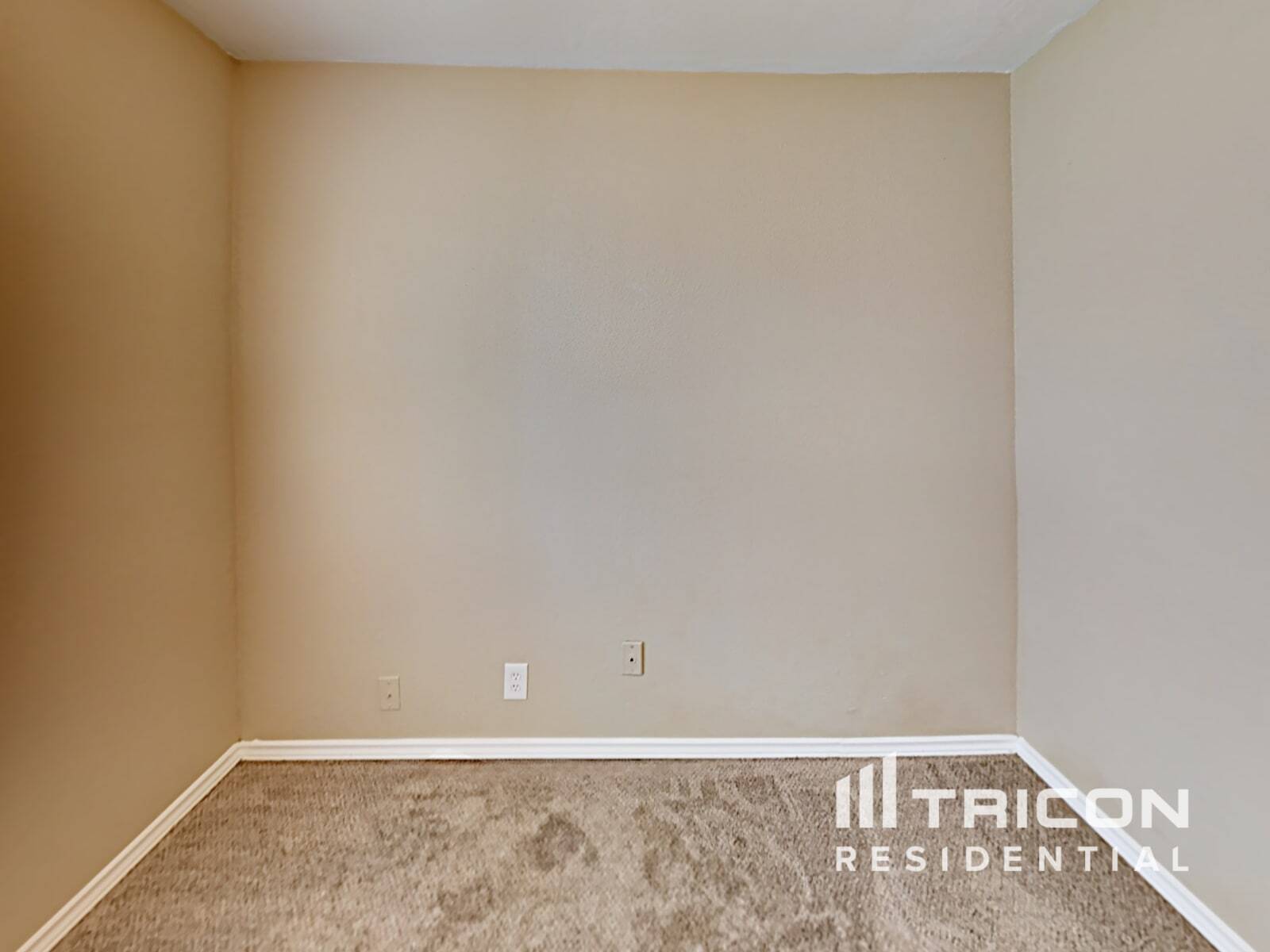 Building Photo - 5126 Casa Oro St