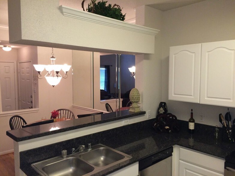 Kitchen - 1330 Old Spanish Trail