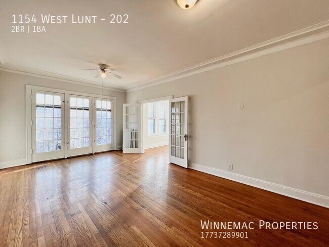 Building Photo - 1154 West Lunt-202