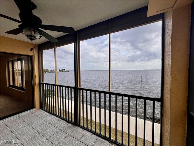 Building Photo - 4015 SE 20th Pl