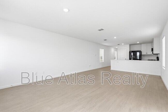 Building Photo - 12200 Steeplechase Dr