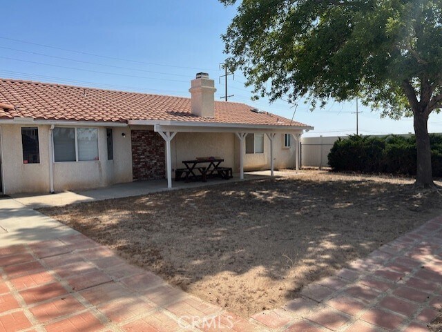 Building Photo - 7653 Phelan Rd