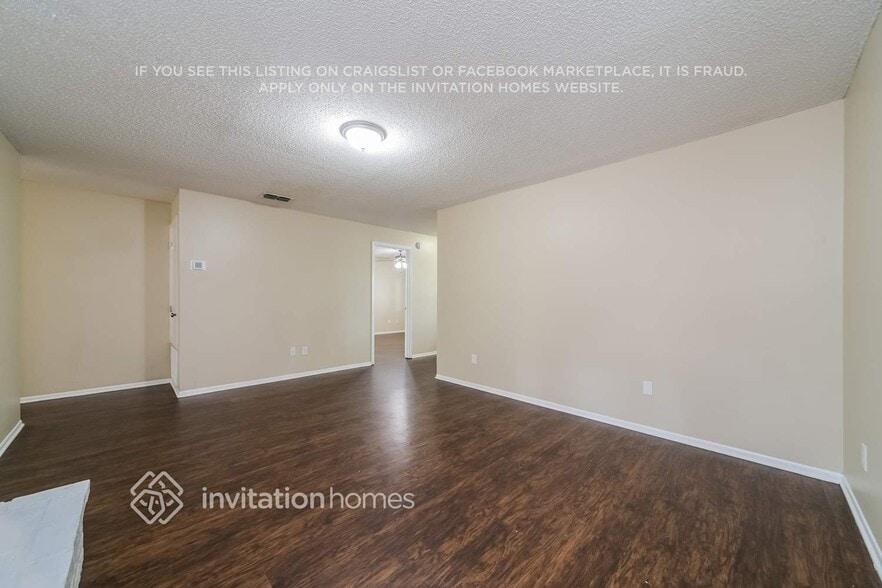 Building Photo - 7205 Seamans Bluff