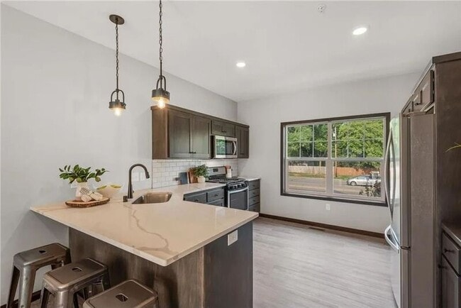 Building Photo - 10280 3rd St NE