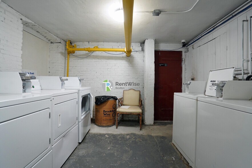 Building Photo - 885 Massachusetts Ave