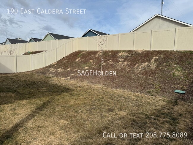 Building Photo - 190 E Caldera St