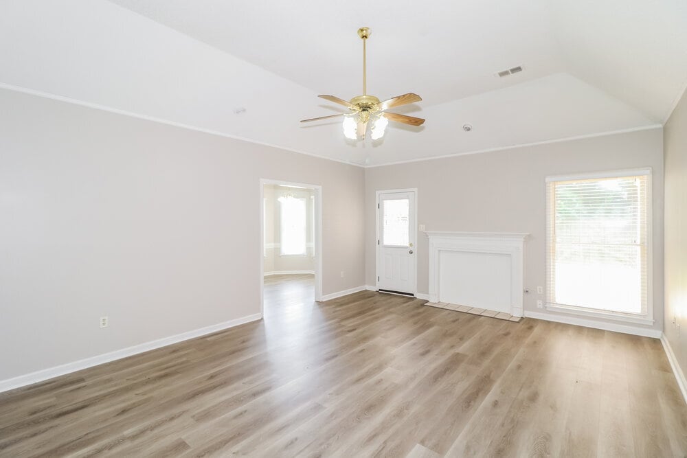 Building Photo - 7567 Dexter Grove Dr
