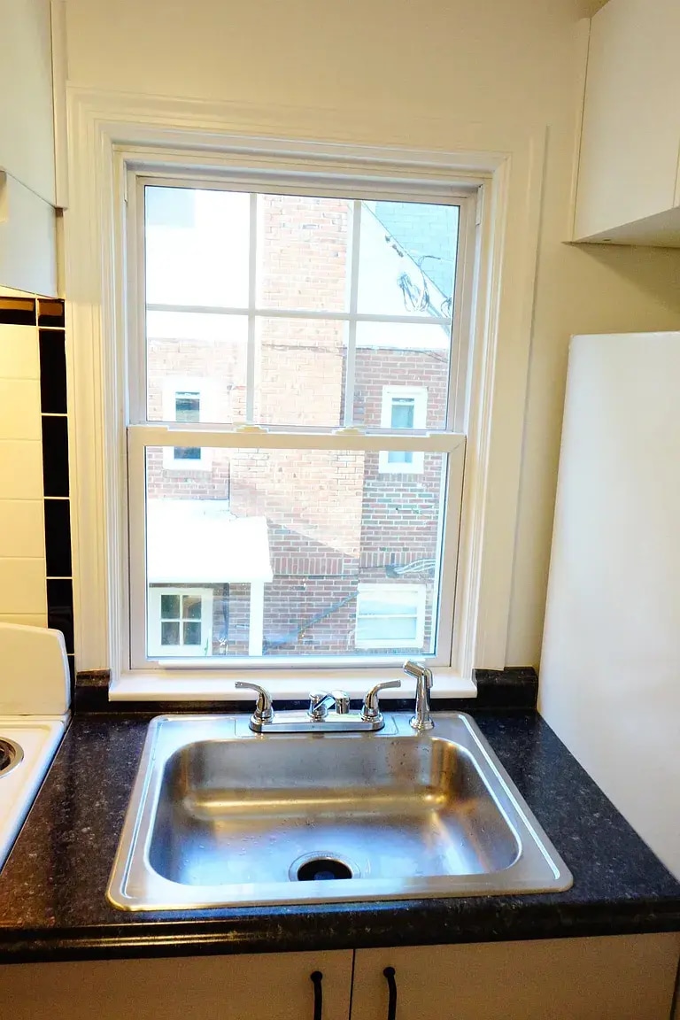 Building Photo - 910 Kennebec Ave