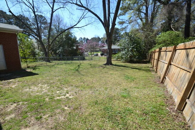 Building Photo - 5133 Lundy Dr