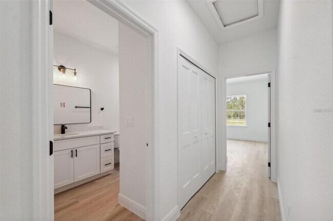 Building Photo - 3072 SW 168th Loop