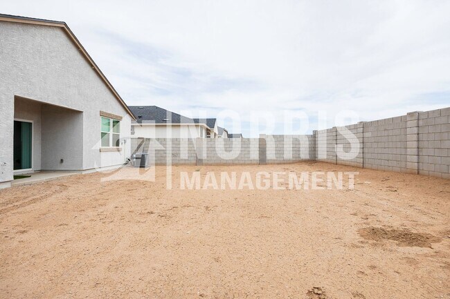 Building Photo - Beautiful Almost Brand New Home