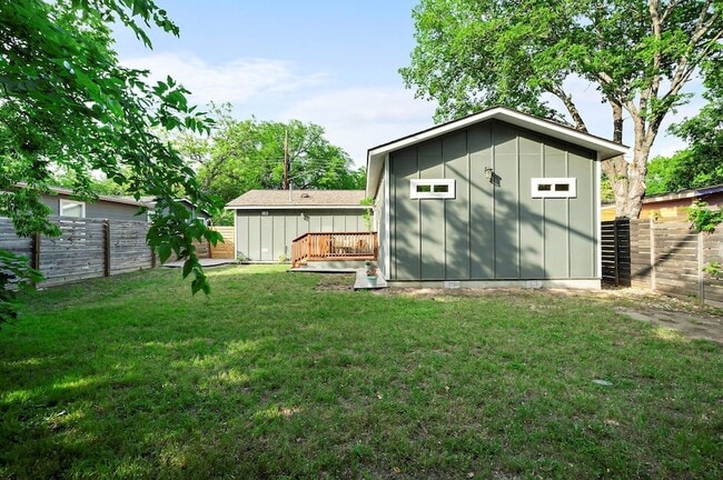Building Photo - 4709 Bandera Rd
