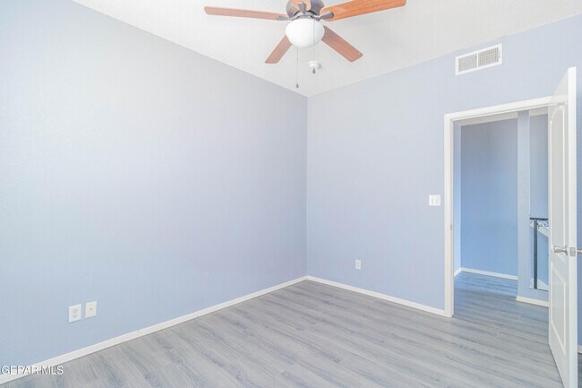 Building Photo - 5917 Cielo Del Rey Pl