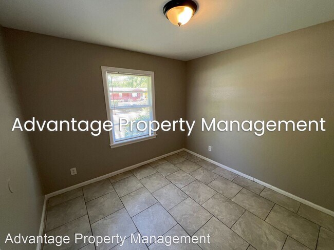 Building Photo - 3 br, 1 bath House - 3351 Aden St.