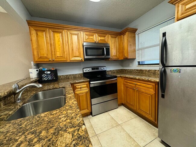 Building Photo - 1541 Windorah Way