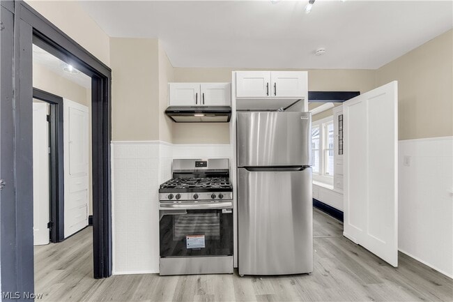 Building Photo - 1063 E 171st St