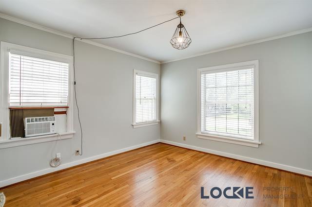 Building Photo - 4328 Calmont Ave