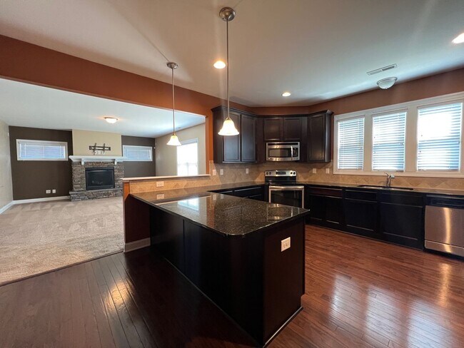Building Photo - Beautiful 4 Bedroom, 3 Bath Home in Hope M...