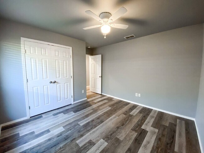 Building Photo - 3-Bedroom in Frenship ISD!