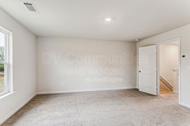 Building Photo - 249 Limestone Cir