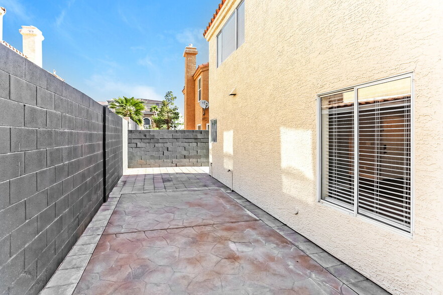 Building Photo - 4137 N Glenfield Cir