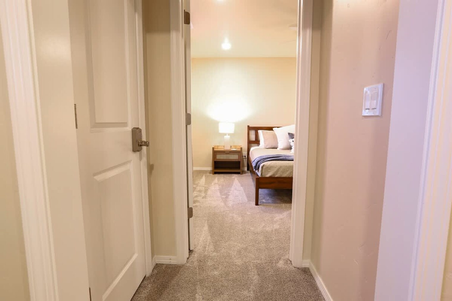 Building Photo - 717 E Elgin St