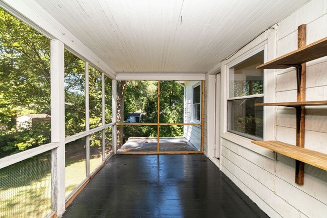 Building Photo - 3117 Sterling Point Dr
