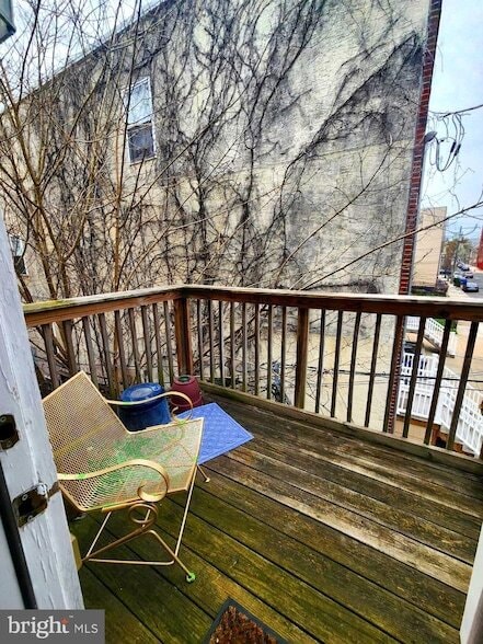 Building Photo - 4043 Spring Garden St