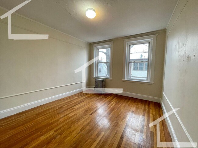Building Photo - 8 Vinal St