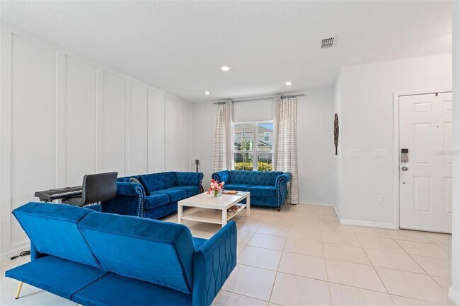 Building Photo - 5219 Tuscany Ln