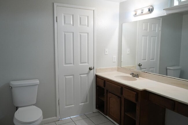 Building Photo - 4310 N Barcus Ave