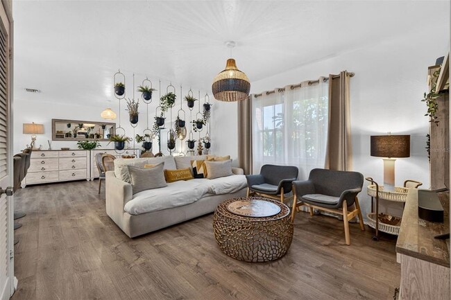 Building Photo - 1760 75th Ave N