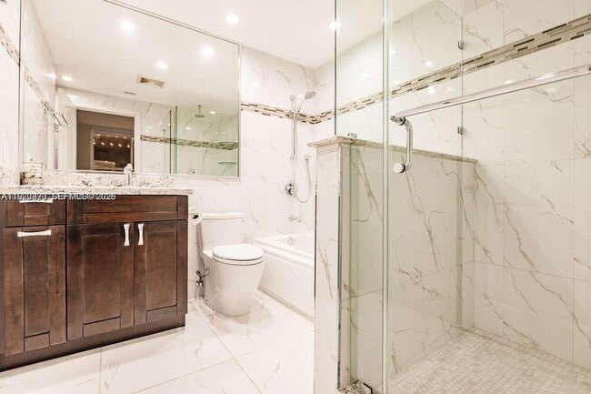 Building Photo - 10185 Collins Ave