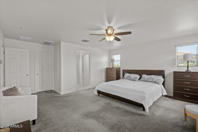 Building Photo - 1317 N Balboa