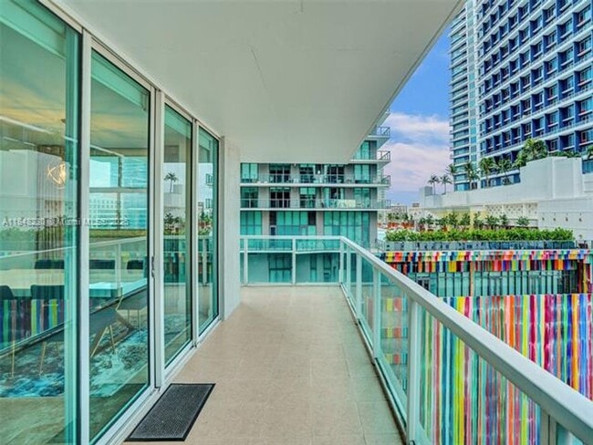 Building Photo - 1250 S Miami Ave