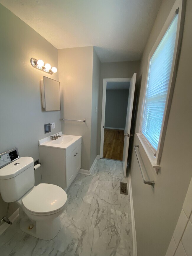 Building Photo - 5421 Silver Pine Ct