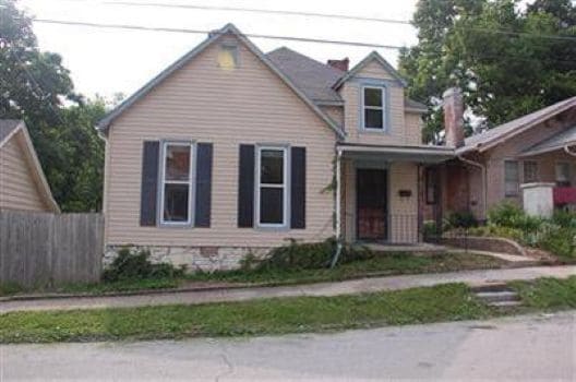 Building Photo - 310 Steele St