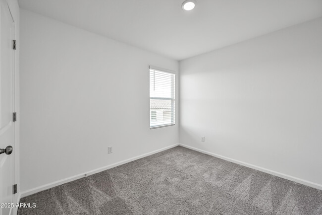 Building Photo - 1855 Yance Dr