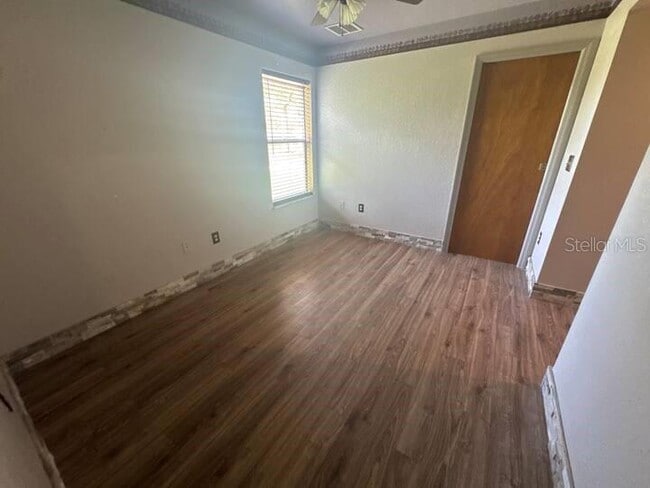 Building Photo - 14373 Irving St