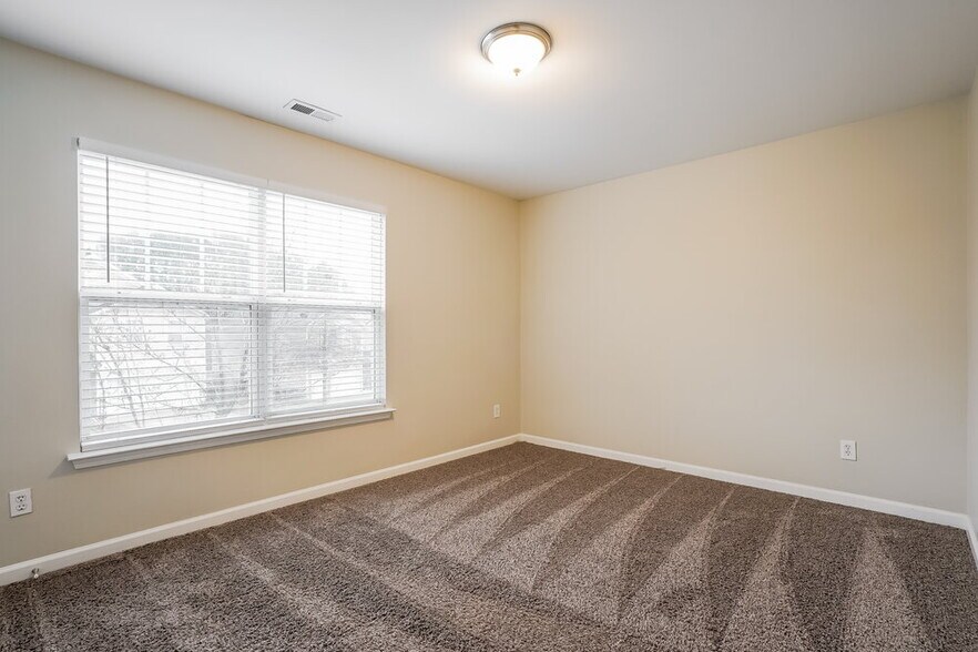 Building Photo - 3629 Pinkham Way