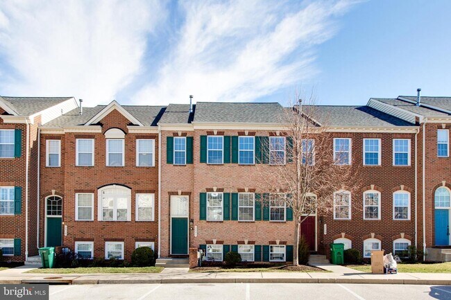 Building Photo - 2021 Crescent Moon Ct