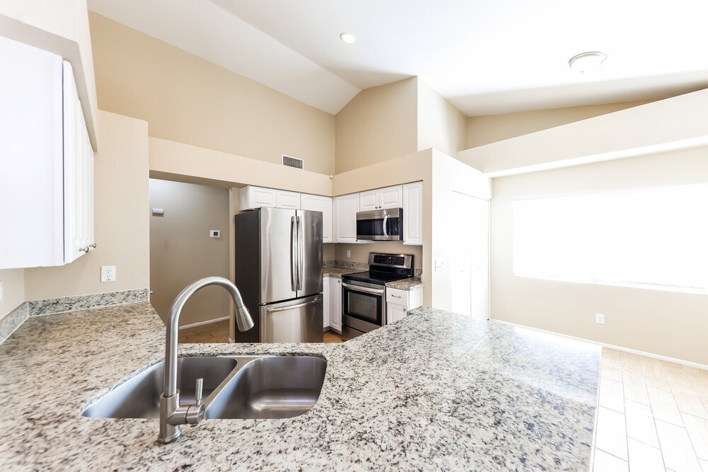 Building Photo - 10801 W Wagon Wheel Dr