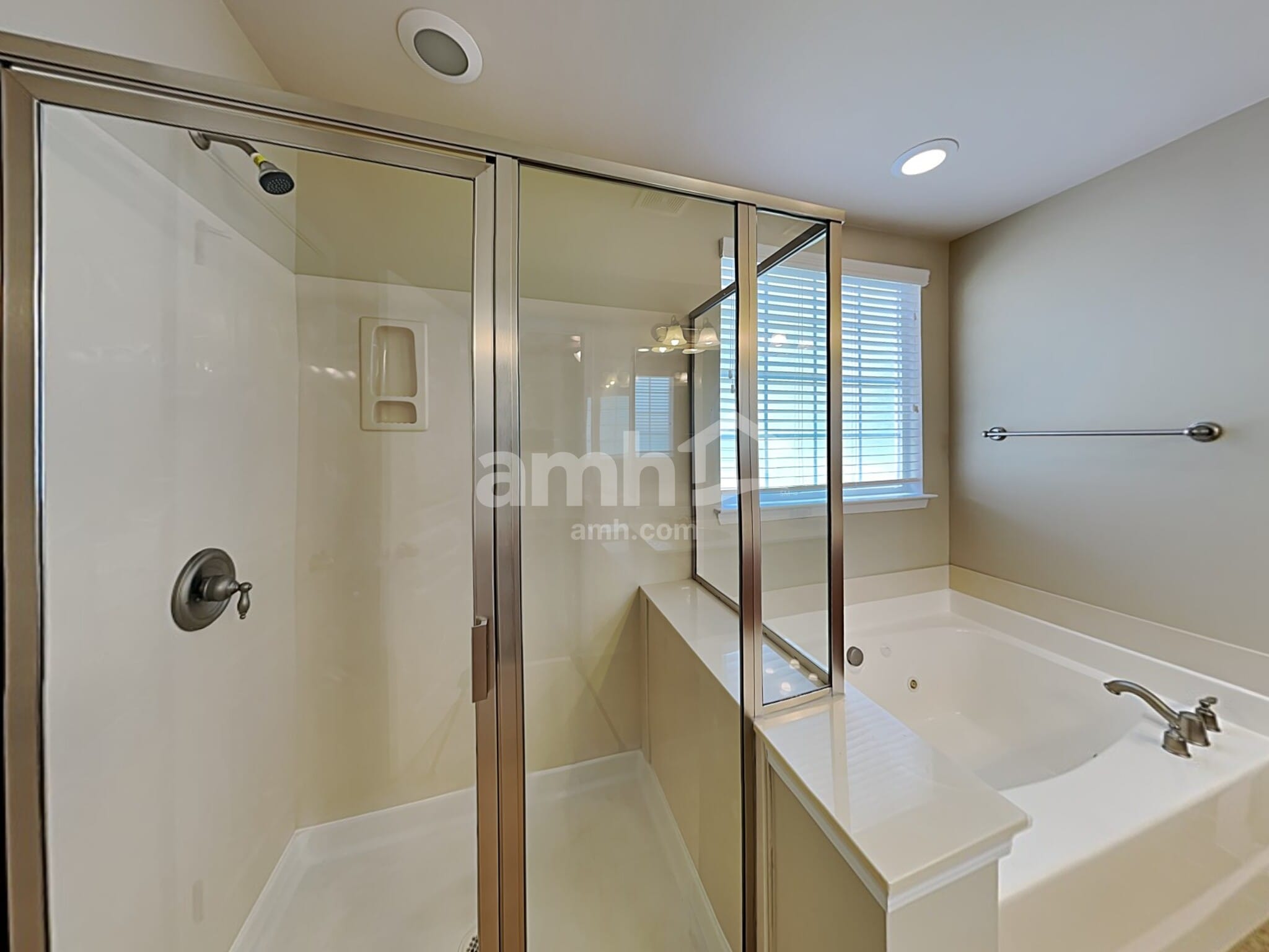 Building Photo - 13527 Provincial Ct