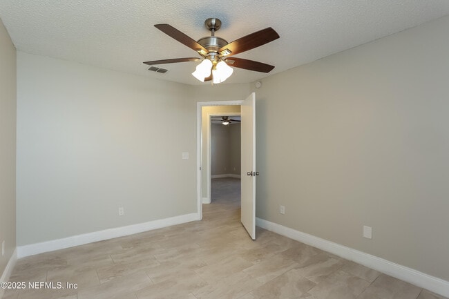 Building Photo - 3550 Caroline Vale Blvd