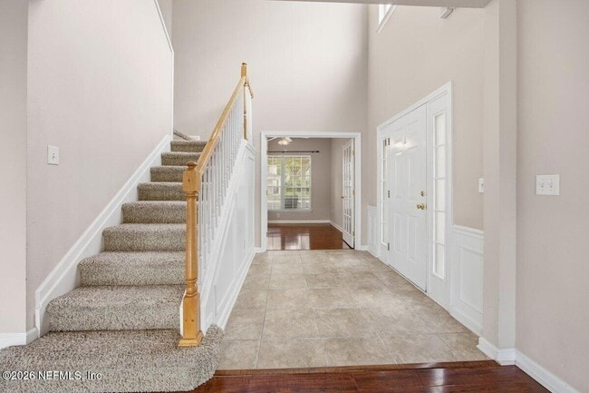 Building Photo - 11152 Castlemain Cir S