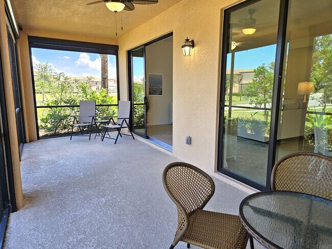 Building Photo - Seasonal Short-Term Sought after Sarasota National (Social Membership) with resort like Amenities!