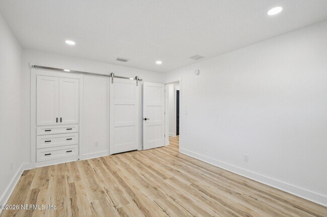 Building Photo - 3165 Creighton Forest Dr