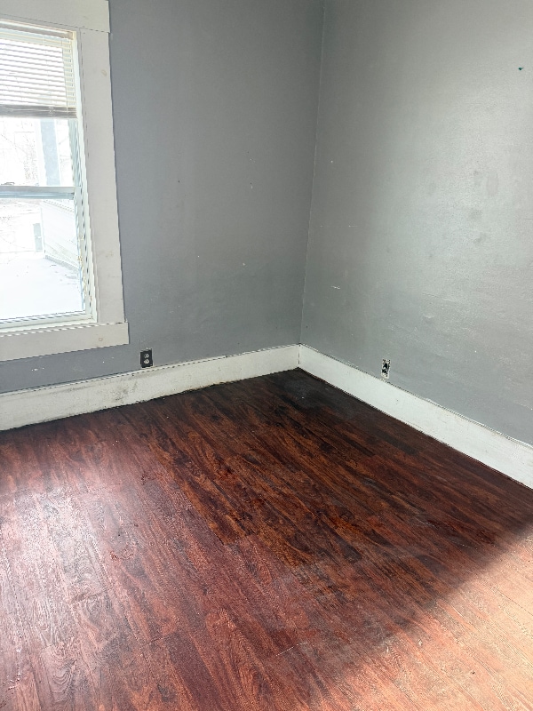 Building Photo - 12 Pine St