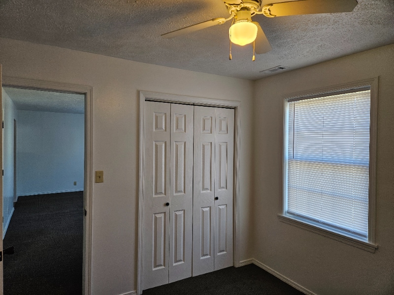 Building Photo - 2124 W Jackson St