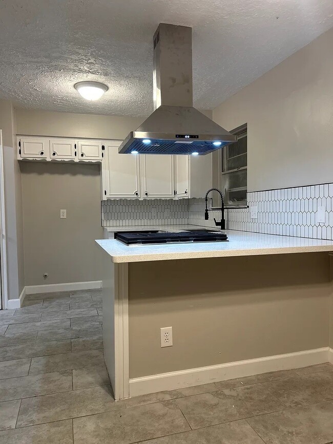 Building Photo - 14307 Lantern Ln